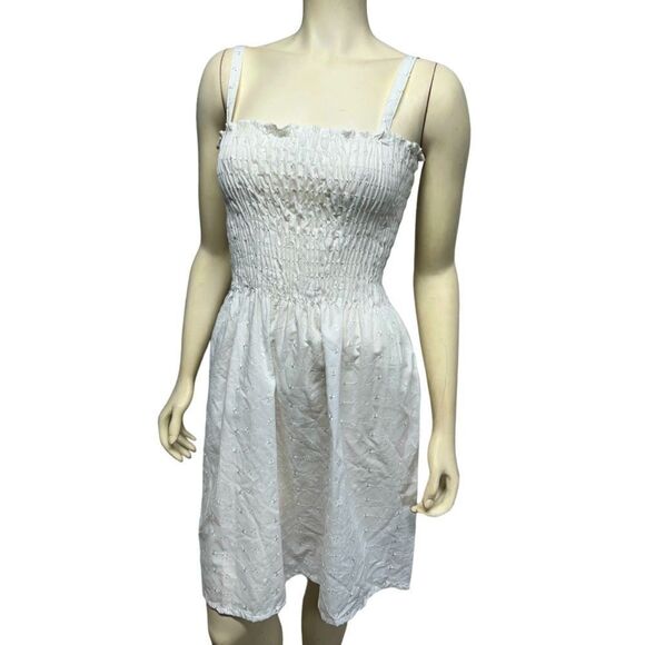White Eyelet Sleeveless Mini Dress Scrunch Top Floral Babydoll Dress Just Love - Picture 1 of 9